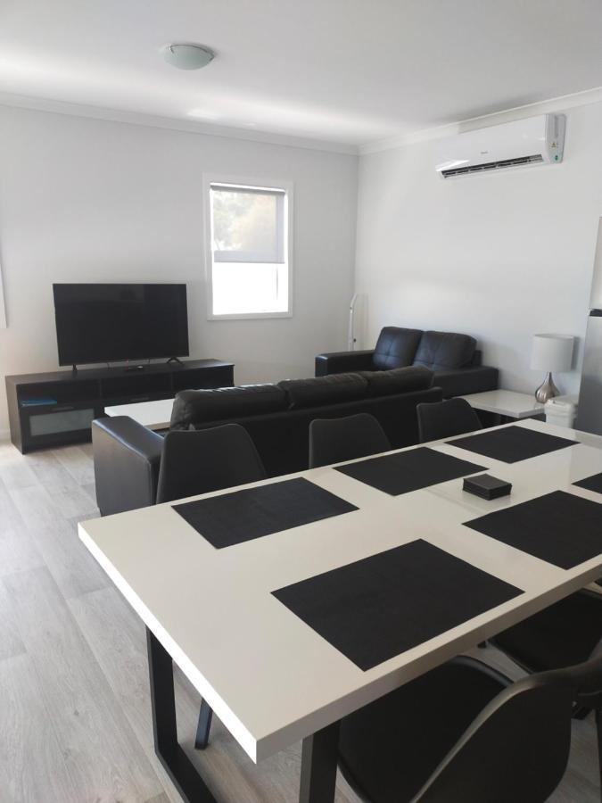 Вилла Jurien Beachfront Holiday Units Джуриен-Бэй Экстерьер фото