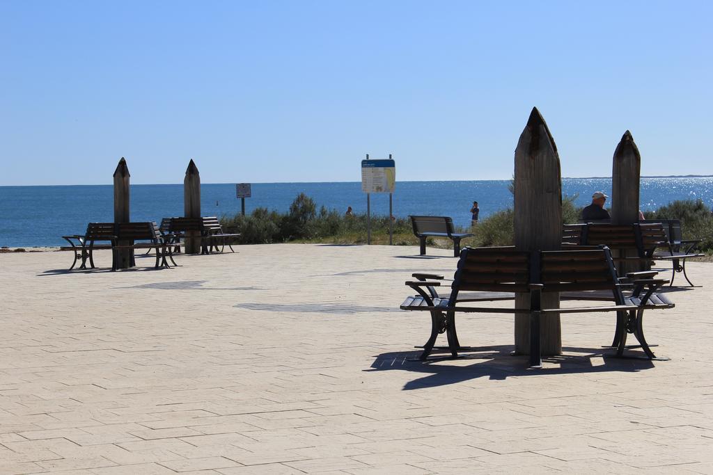 Вилла Jurien Beachfront Holiday Units Джуриен-Бэй Экстерьер фото